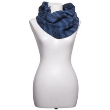 Plomo o Plata, Infinity Schal