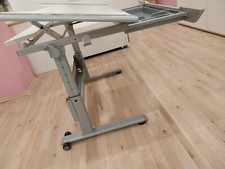 Schreibtisch höhenverstellbar