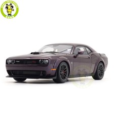 1/18 Dodge Challenger R/T Scat Pack Großraum 2022 Hellraisin AUTOart Modellauto