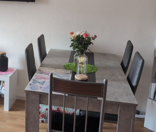 Wunderschöner stuben tisch - wunderschöner,