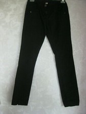 QS by s.Oliver  Model Shape