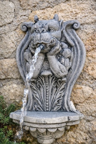 Brunnenfigur/Wasserspeier