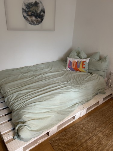 Palettenbett aus holz - aus,