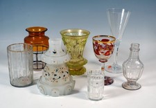 Sammlung Auflösung 8 Biedermeier  Art Deco Gläser Flakon Uran Glas um 1850-1930