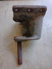 Leaf spring bearing for truck