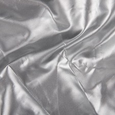 Schwarze ovale Abdeckungen aus