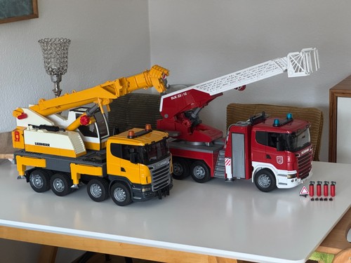 Bruder scania 560r liebherr - bruder,