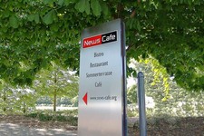 Werbepylon, Shadow-Design, Edelstahloptik, H=1800 mm