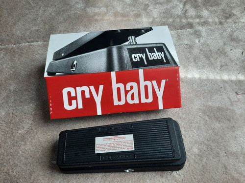 Wah pedal - wah, cry