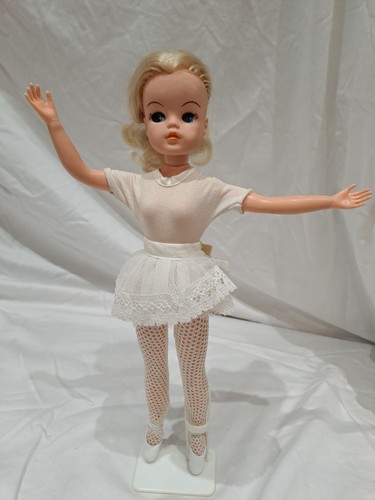 Pedigree blonde sindy 033055x - blonde,
