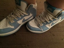 Damen Sportschuhe  Sneaker stark getragen Sammler