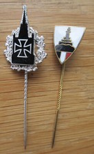 2 alte Abzeichen /