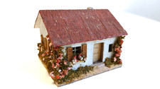 RS - Kleines Wohnhaus aus Holz