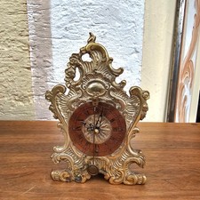 Schöne ältere Tischuhr