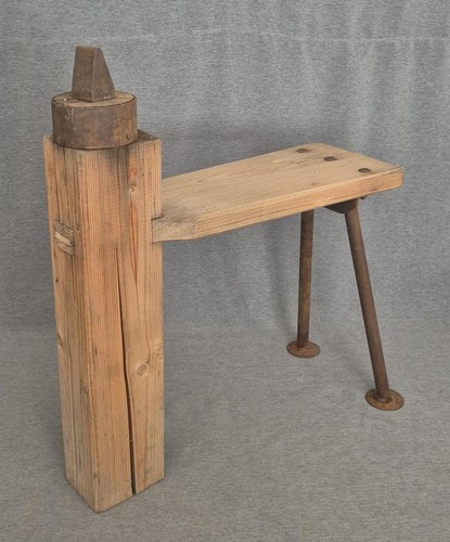 Alter dengelstock holz metal - alter, holz-metal