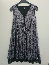 Neu ! Tolles Damen Kleid