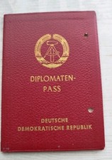 original alter DDR Diplomatenpass, Muster, sehr selten 