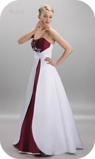 Schlichtes Satin Brautkleid