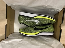 Nike Flyknit Racer Gr. 45 Neu Volt