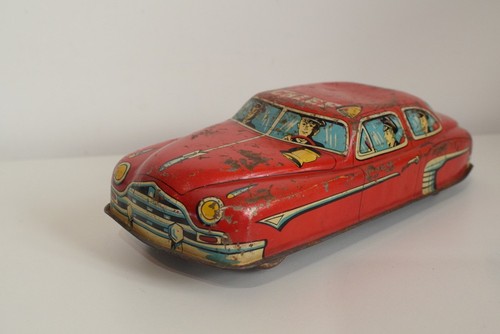 B85 25cm long tin - 25cm,