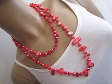 Damen Hals Kette Modekette Bettelkette lang Perlmutt Perlen Rot Endloskette TOP