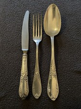 Messer, Gabel & gr. Löffel |