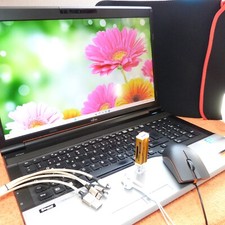 Fujitsu N532 17 Zoll FULLHD Matt l Windows 11 SSD l 16GB RAM NEU l QUAD Core i7