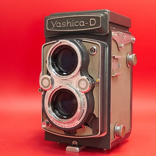 Yashica gray tlr - d, 120