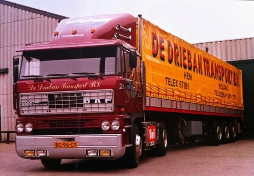 Tekno 81527 daf - 3300, traktor