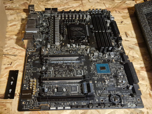 Asus rog maximus z690 - rog, hero