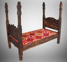 Massivholz handgeschnitzte