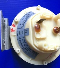 Junkers Differenzdruckschalter 8717406034 gebraucht 17