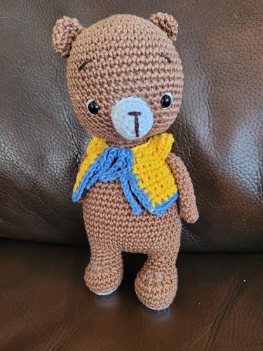 Amigurumi bär mit gelber - amigurumi,