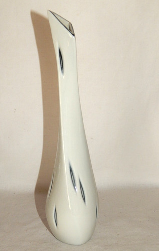Sgrafo modern vase - sgrafo,