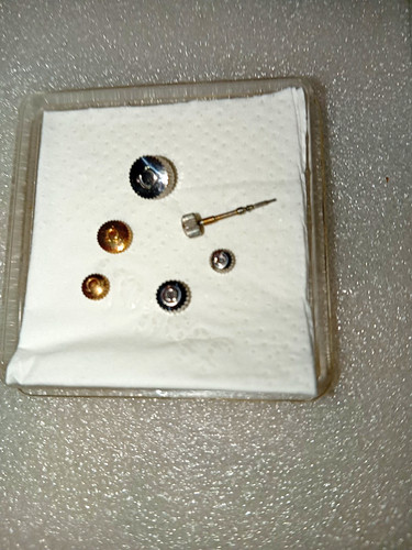 Omega aufzugskronen konvolut - omega, aufzugskronen-konvolut