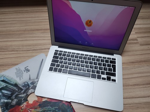 Apple macbook air early - 13,3",
