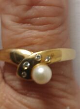 Damen-Ring in 585/- Gold, ,mit Perle und 4  kleinen Diamanten