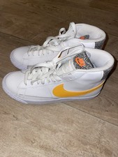 Nike Blazer Mid ’77