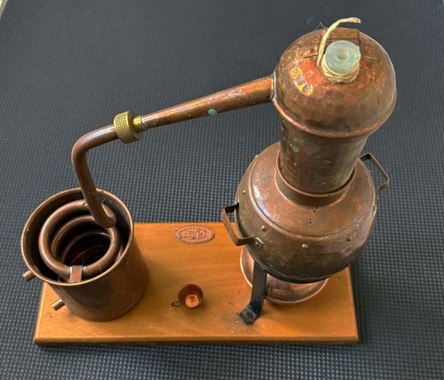 Alte kleine destille kupfer - alte,,