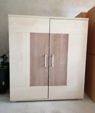 2 Schränke, Ahorn und Walnuss, 2 Regalbretter. 112cm hoch 45cm tief 101cm breit