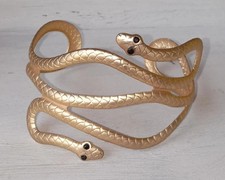 10K Gelbgold über Schlange