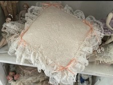 Boudoir Kissen Spitze Rüschen