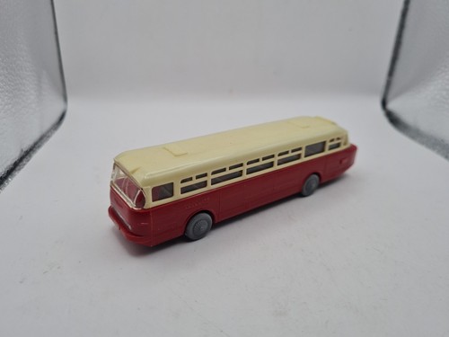 Espewe herr ddr ikarus 66 - 1:87,