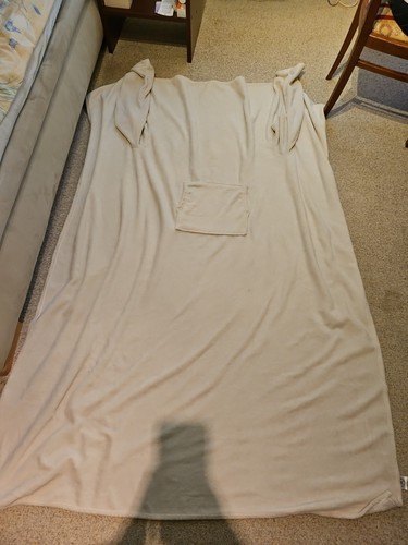 Kuscheldecke mit ärmeln und - kuscheldecke,