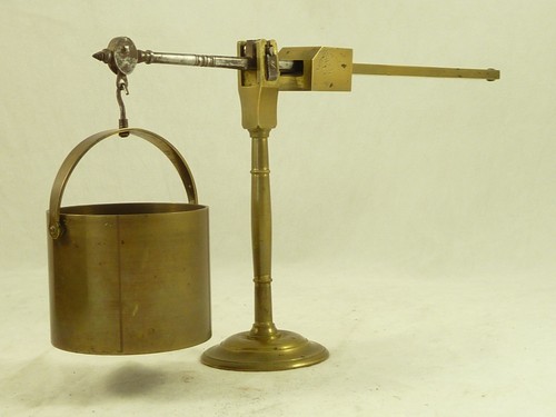 Boxed chondrometer grave - chondrometer,