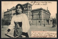 Schauspielerin Agnes Sorma vor