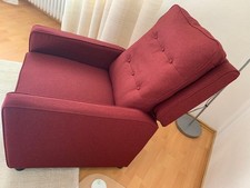 Relaxsessel mit Liegefunktion, sehr bequem und kaum benutzt. Bezug weinrot