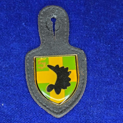 Brustanhänger