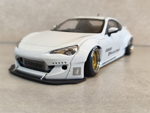 Toyota rocket bunny - 86,