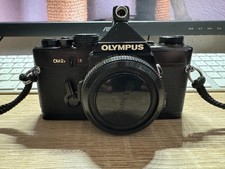 Olympus OM-2 n Kamera aus